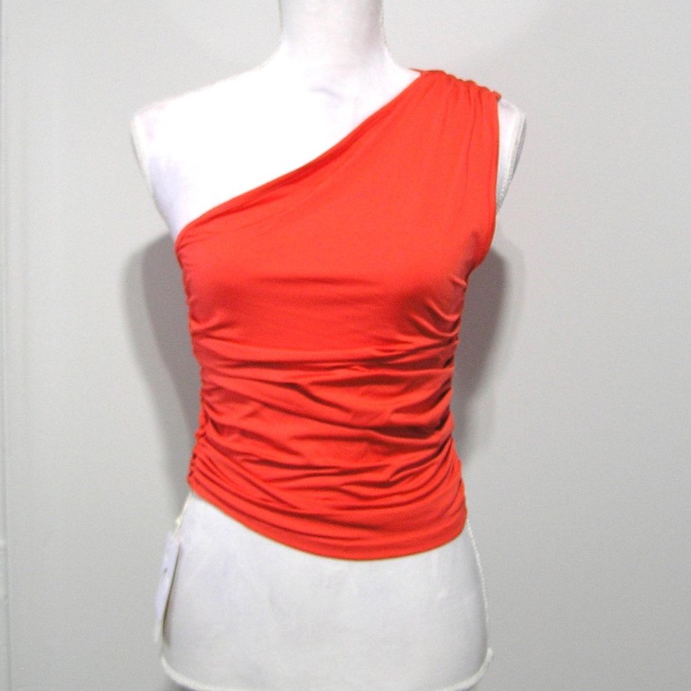 NWT COMMENSE OFF THE SHOULDER TOP MEDIUM